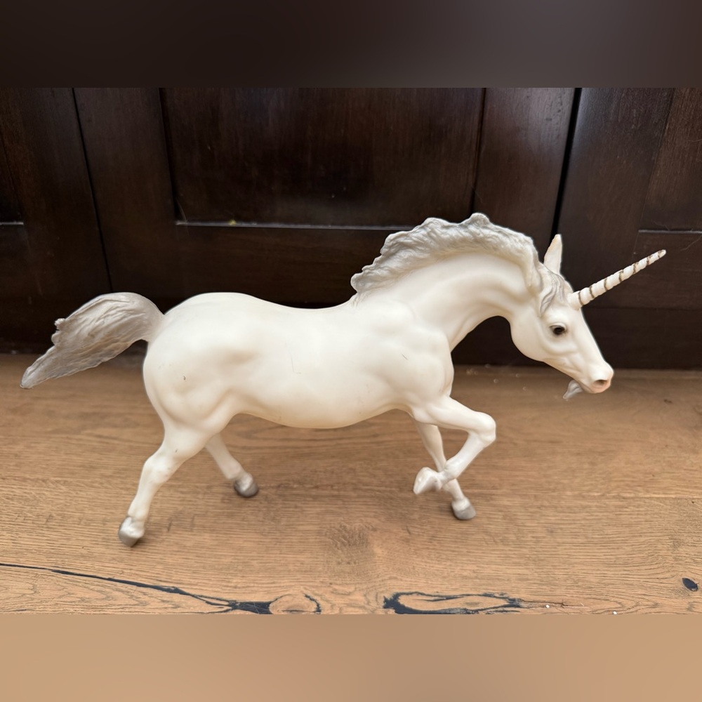 Vintage Breyer #210 Unicorn Running Stallion, a Classic Model from the 1980’s